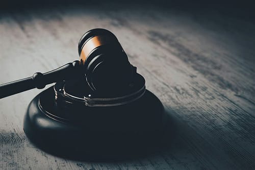 男強盜虐殺退休教師判無期確定　邢泰釗提非常上訴