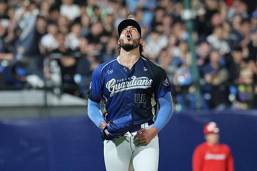 魔力藍優質先發悍將搶勝　被郭天信敲3安透露互動