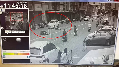 台中機車騎士擦撞單車後倒地　遭汽機車碰撞不治