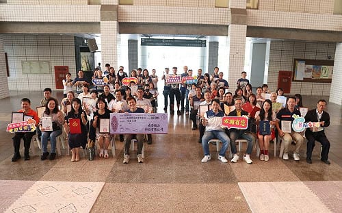 高雄愛心企業嘉惠社教館及校園    環保地墊打造學童安全學習環境