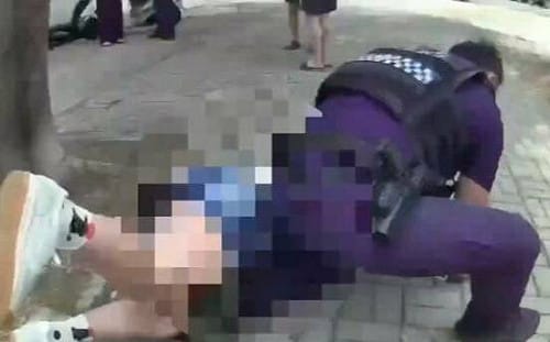 邊安撫邊英勇奪刀！  高市前鎮警冷靜化險為夷  
