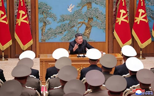 兩國論後強硬表態！金正恩召集全北韓師旅級指揮官  要求「加強守衛南部邊境」