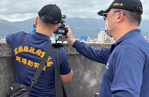 男子失聯陳屍宜蘭市鐵皮屋頂　警方封鎖現場採證
