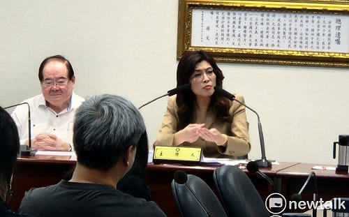 激動狂罵賴清德24分鐘 鄭麗文罵到敲桌「你怎麼好意思」 