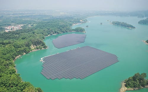 旱季水位下降！烏山頭水庫「水面型光電」浮台觸底惹疑慮  能源署：已斷電隔離並拆卸防範