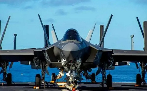 F-35C＋LRASM不是夢  隱形戰機整合長程反艦武器跨出第一步