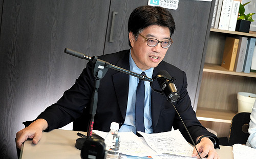 遺憾鄭麗文訪美淪習近平傳聲筒  邱垂正質疑：替中共宣講