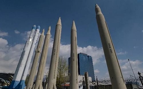 伊朗已無海空軍? 12飛彈打擊美F-35、F-15、F-16戰機 川普:他們要付出代價