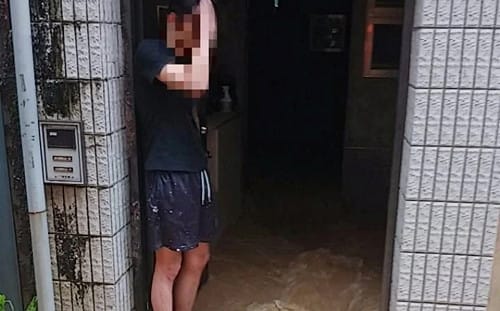 北市暴雨灌進民宅！水淹及胸受困 警消急救援