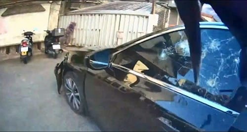 酒駕擦撞找友頂替遭追捕又拒檢 蘇澳警拔槍破窗逮人