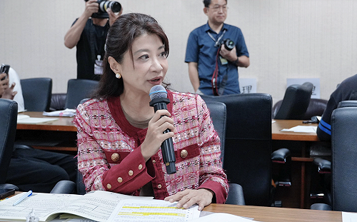 林楚茵：藍白拖延預算還想甩鍋給行政部門根本「作賊喊捉賊」