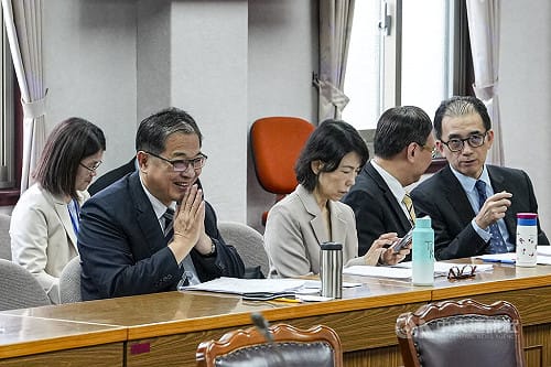 徐錫祥代理檢察總長遭質疑　鄭銘謙：無修法急迫性