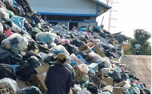 小琉球垃圾爆量1500噸    周春米下令屏縣府團隊介入處理  