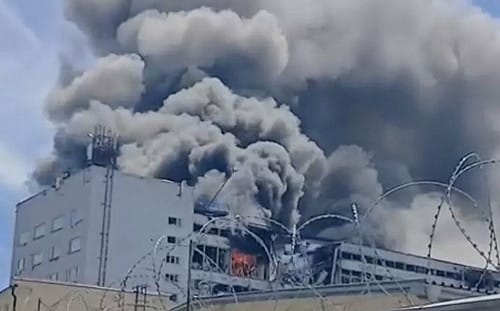 (影) 烏導彈越射越遠 普丁調走防空系統惹民怨! 澤連斯基嗆 :「反擊會越來越大」