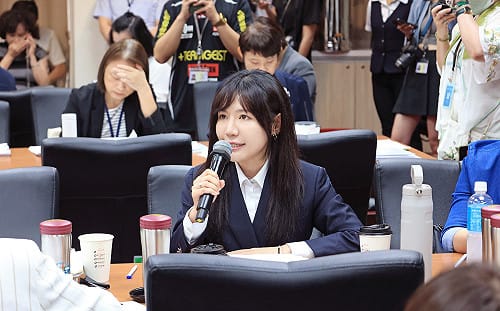 還原拍桌經過！吳沛憶怒批翁曉玲「複製貼上審預算」：第二輪還要再刪