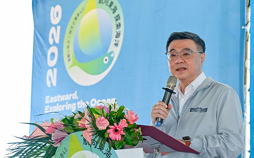 夢想不設限！行政院正副院長親送小帆手啟航 挑戰1,500公里航向沖繩