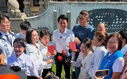 盧秀燕稱連家發明「台灣人」   吳欣岱批：騙選票的「假本土」話術   