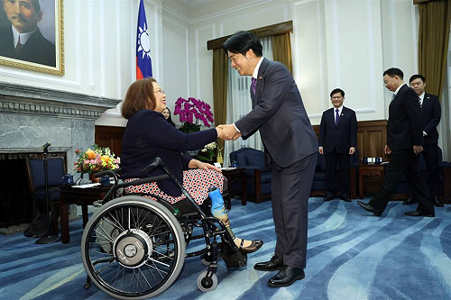 美參議員達克沃斯：國會須堅定信念支持台灣民主防衛