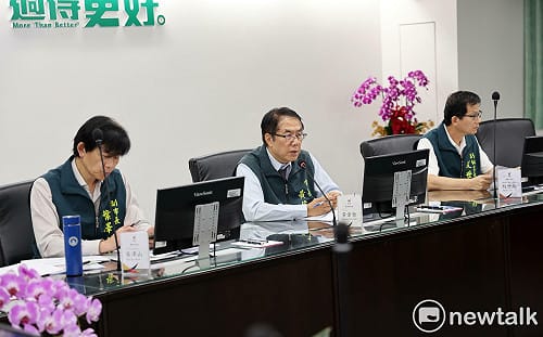 因應巴威颱風南市召開防颱整備會議  黃偉哲責成市府團隊嚴陣以待