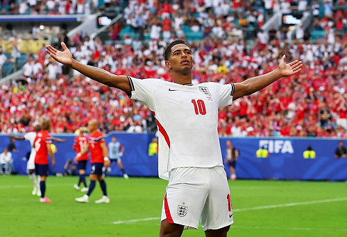 世界盃8強英格蘭逆轉挪威　FIFA稱貝林翰進球有效