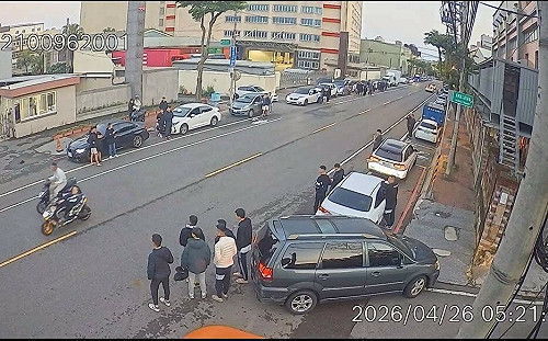 桃園18人封街飆車燒胎！桃檢偵結起訴 10車全聲請沒收