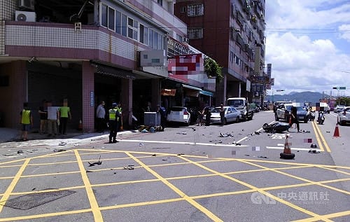 台中男開車酒駕逆向撞2機車  釀1死1傷遭送辦