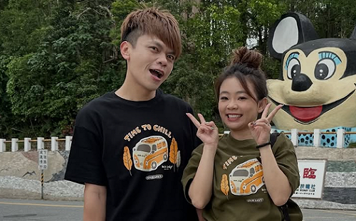 神隱避風頭？蔡阿嘎、二伯爆爭議「原定直播突取消」