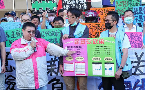 批Grab併購Foodpanda「假競爭真壟斷」　三大外送工會籲公平會直接駁回 