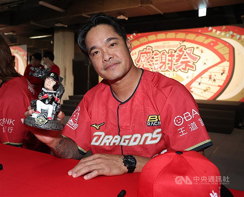 林智勝幫朱育賢設全壘打進度　目標41歲306轟
