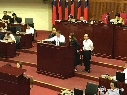 世大運紀錄片國旗遭馬賽克 簡余晏：是香港版本