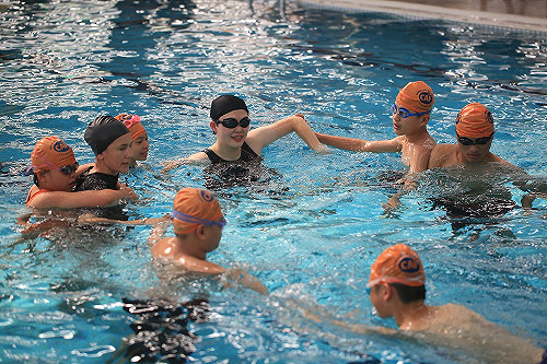 教盲生說英文學游泳  陳俞融：要為弱勢發聲