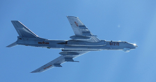 國防部：中共多架軍機出入巴士海峽航訓