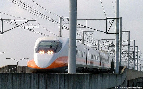 北上人潮多！ 高鐵台南站今晚加開1班次全車自由坐