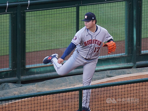 鄧愷威中繼2局轉運奪第5勝 太空人單局8分逆轉