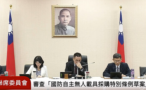 在野黨頻對無人機條例挑骨頭 他直言：配合中共擋軍購從中作梗