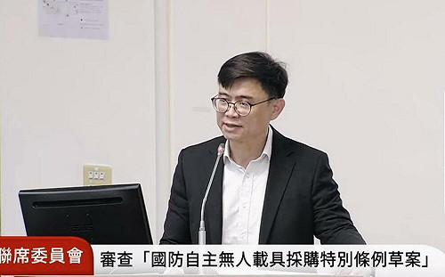 無人載具14案併審    賴瑞隆提兩關鍵強化版本提升韌性