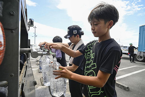 熊本強震停電斷水又遇酷暑　政府發首批移動式冷氣