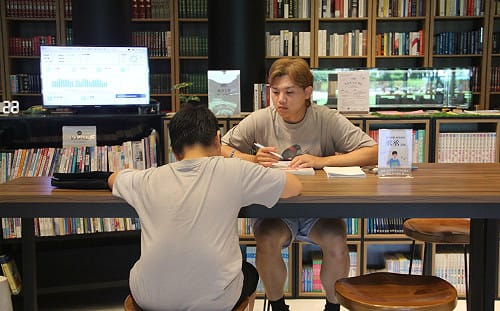 把不會變成會！暑假學習秘密基地 拾本書堂國中小生免費課輔 
