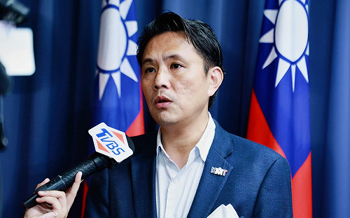 菲律賓劃民主礁領海基線 國民黨再轟賴「三不敢政府」