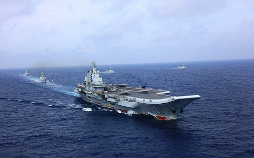 中國航母碼頭「全家福」! 3艘萬噸大驅排開同框 解放軍亮出遠海打擊群