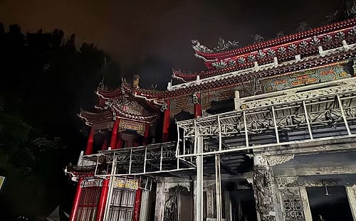 指南宮遭遇大火！ 歷史可追溯百多年前 這「前綠營大老」曾在這任要職…