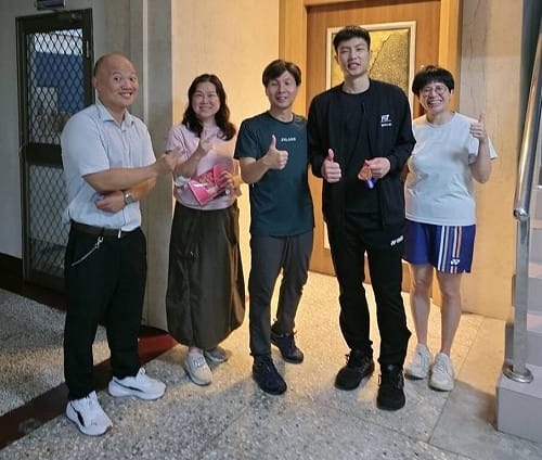 周天成二訪台南少觀所  用金句與世錦賽銅牌鼓勵少年