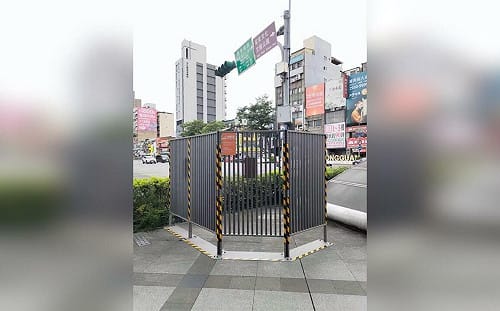蔣萬安「無菸城市」翻車！狗籠吸菸區急拆 吳思瑤：連滾帶爬調整