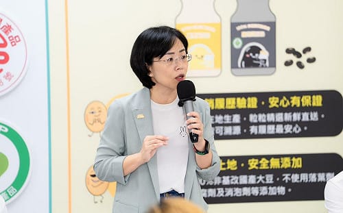蘇巧慧參訪團膳廚房：補助業者設備、擴大推動營養午餐優質國產食材