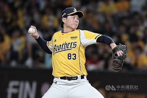 伍立辰生涯首獲MVP　與好友曾家輝同場較勁很興奮