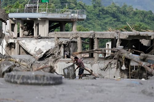 尼泊爾、中國警告洪災風險再升高　2座堰塞湖恐潰決