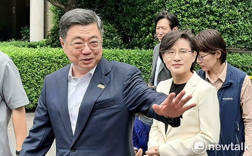 挨轟川普都羨慕   卓榮泰：我是少林足球守門員、排排球一直往我打