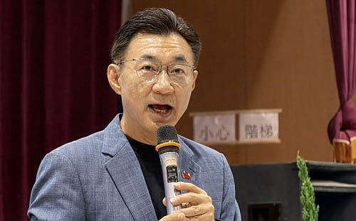 力挺初教機留台灣 江啟臣：實體AI落台中、產業升級帶動加薪