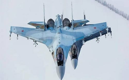 (影) 兩架俄軍Su-35S戰機空中相撞墜機! 克里米亞Su-24也遭烏擊毀