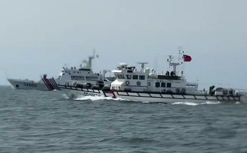 （影）中國海警4船越界闖金門水域　海巡強勢逼退：犯我海疆寸步不讓